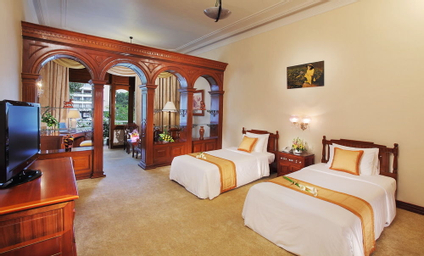 Opera Wing Suite