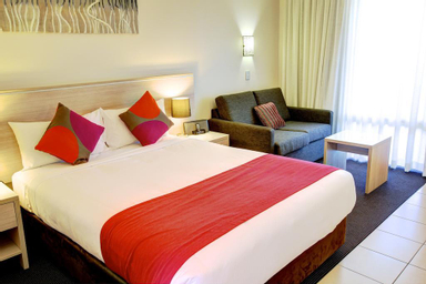 Bedroom 1, Quality Hotel City Centre, Coffs Harbour - Pt A