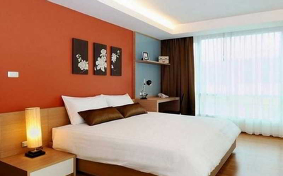 Bedroom 3, Golden Pearl Hotel, Bang Na