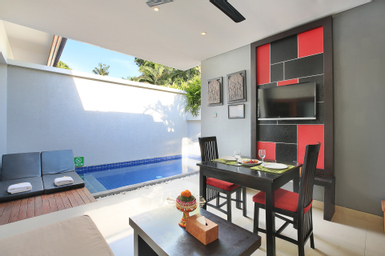 Dining Room 4