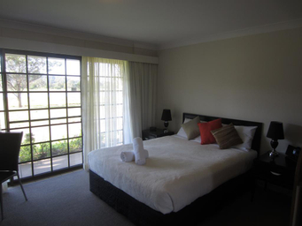 Bedroom 2, Lakeside Lodge Motel, Lismore - Pt A