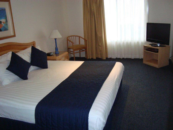 Bedroom, The Sebel Aqualuna Beach Resort, Coffs Harbour - Pt A