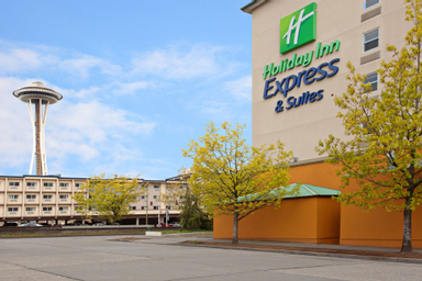 Holiday Inn Express & Suites Seattle - City Center, king