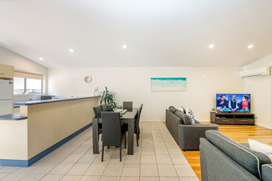 The Observatory Self Contained Apartments, coffs harbour - pt a