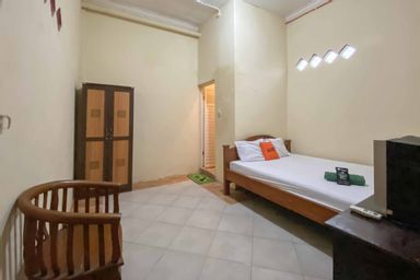 Bedroom 3, KoolKost Syariah near T1 Juanda Airport 3, Surabaya