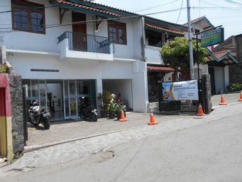 Exterior & Views 4, Rumah Syariah Bugenvil, Bandung