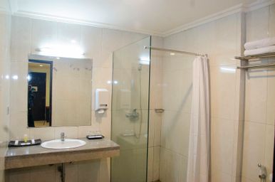Bathroom 8