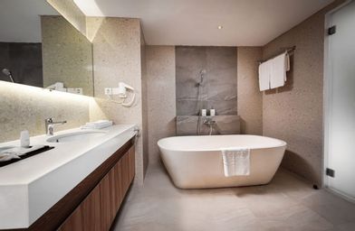 Bathroom 4