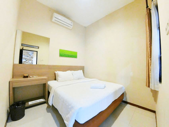 Bedroom 2, Villa 2 kamar Abdul Gani No. 5 dekat Museum Angkut, Malang