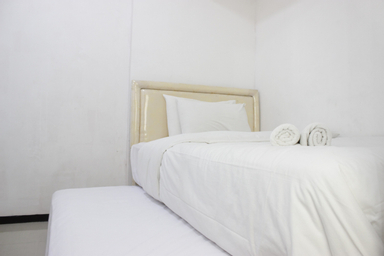 Bedroom 4, Compact and Minimalist 2BR Apartment at Gateway Pasteur By Travelio, Bandung