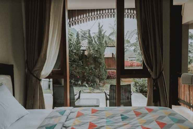 Bedroom 1, Javenir Hotel Tawangmangu Mitra RedDoorz, Karanganyar