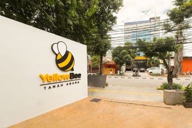Yellow Bee Tanah Abang, jakarta pusat
