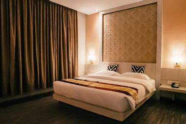 Double Deluxe Room