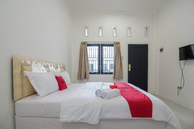 Bedroom 3, RedDoorz near Sultan Thaha Airport Jambi, Jambi