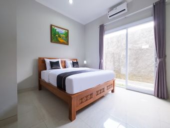Bedroom 1, OYO 3906 Dalem Putu Sanjaya Syariah (tutup sementara), Sleman