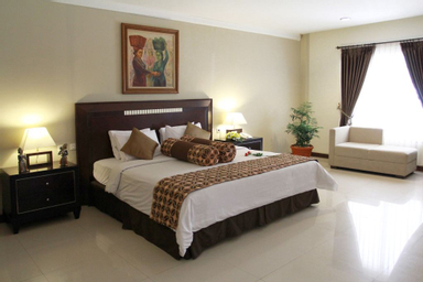 Bedroom 1, Sare Hotel Yogyakarta (Muslim Friendly), Yogyakarta