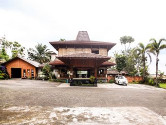 Exterior & Views 2, OYO 3396 Sun Garden Resort, Karanganyar