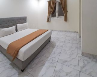 Bedroom 4, KoolKost Syariah near Pondok Indah Mall (Minimum stay 6 Nights), Jakarta Selatan