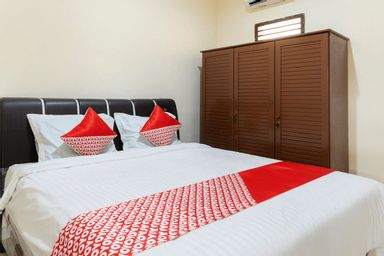 Bedroom 4, OYO 2916 Op Samuel Homestay, Pematangsiantar