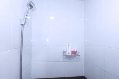 Bedroom 4, Best Price 2BR Green Pramuka Apartment By Travelio, Jakarta Timur