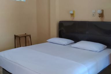 Bedroom 4, Hotel Maharani (Syariah) Mitra RedDoorz, Pematangsiantar
