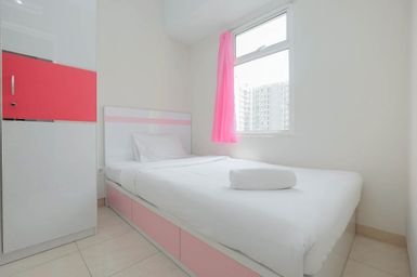 Bedroom 1, Pool View 2BR Apartment @ Springlake Summarecon By Travelio, Bekasi