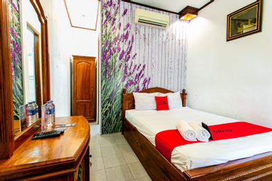 Bedroom 3, RedDoorz Plus near Taman Sari 2, Yogyakarta