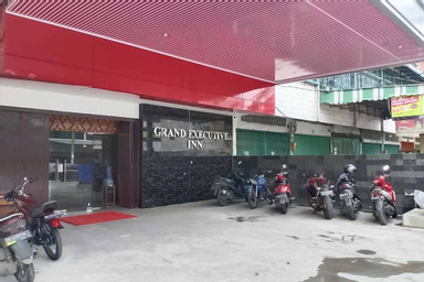 Exterior & Views 2, RedDoorz Plus @ Jalan Letda Sujono Medan 2, Medan