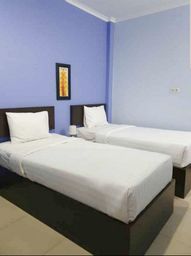 Twin Deluxe Room