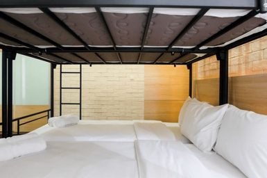Bedroom 3, Spacious 1BR for 5 Pax at Maple Park Apartment By Travelio, North Jakarta