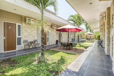 Exterior & Views 1, Sunshine Family Homestay near Terminal 1 Juanda Airport, Surabaya