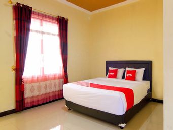 Bedroom 1, OYO 2162 Pondok Wisata Sri Widodo, Karanganyar