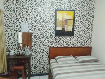 Bedroom 2, HOTEL WIENA, Bandung