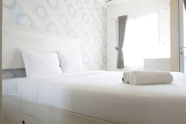 Bedroom 2, Comfy Studio Apartment at Pavilion Permata with City View By Travelio, Surabaya