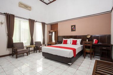 Bedroom 4, RedDoorz near Balai Kota Malang, Malang