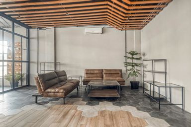 Public Area 1, Urbanview Caverna Gandaria, South Jakarta