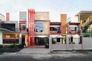 Exterior & Views 1, Dea Homestay Syariah RedPartner @ Kertomenanggal Surabaya, Surabaya