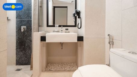 Bathroom 8