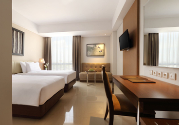 Bedroom 2, Hotel Santika Premiere Harapan Indah Bekasi, Bekasi