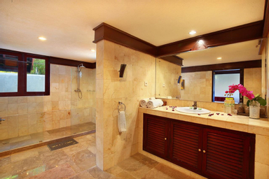 Public Area 4, Alysha Villa Seminyak Beachside, Badung