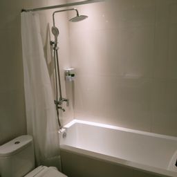 Bathroom 20