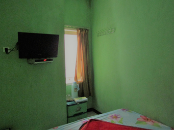 Bedroom 3, Hotel Nirmala, Magetan