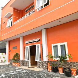 Exterior & Views 1, Panorama Guesthouse Syariah, Karo
