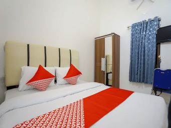 Bedroom 3, OYO 2933 Wisma Hiro Pertiwi, Palembang