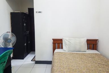 Bedroom 4, SPOT ON 90365 Rumah Kost Alor, Denpasar