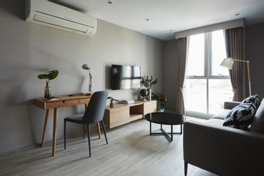 Living Area 5
