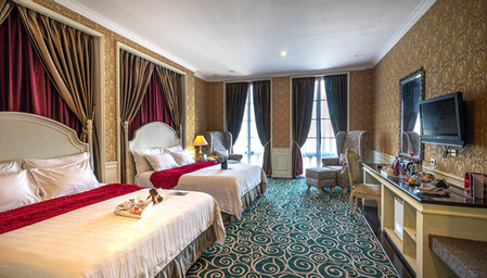 Queen Deluxe Room - City View