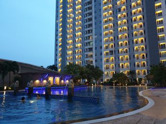 Exterior & Views 1, Cosmy Tanglin 2BR Apartment at Pakuwon Mall, Surabaya