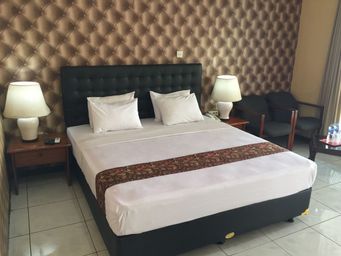 Kamar Deluks Double atau Ranjang Lain