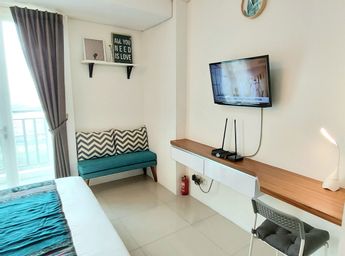 Dining Room 4, Woodland Park Residence-Relaxed and Friendly, South Jakarta